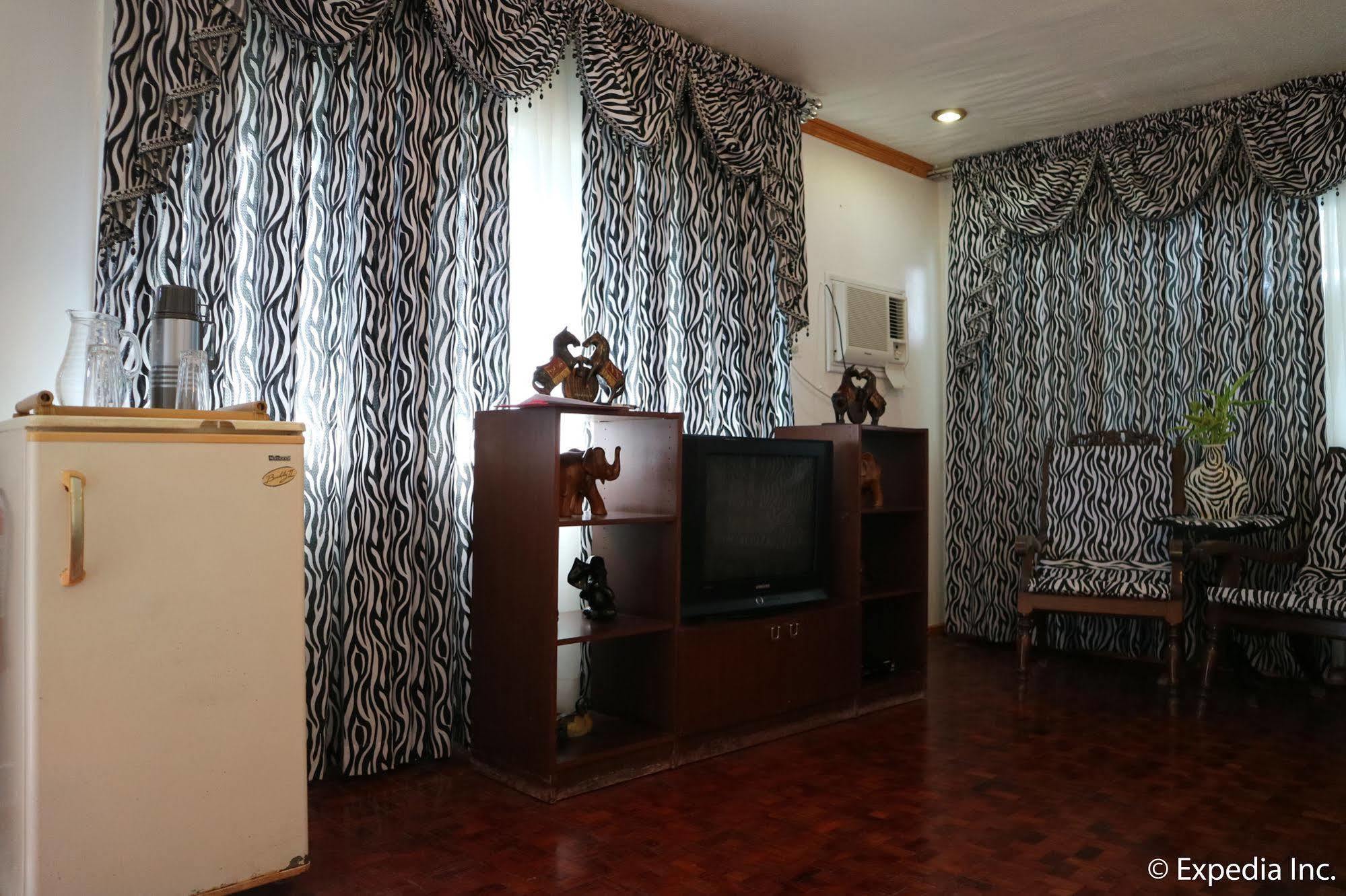 residencia Inn Tagaytay City Exterior foto